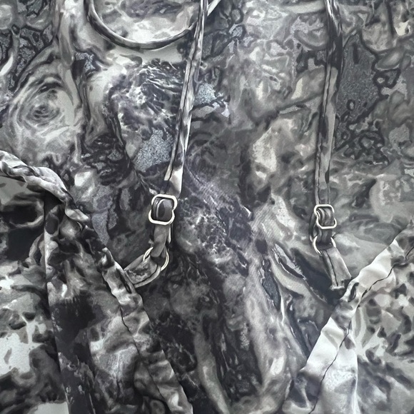 Bebe Floral Bodysuit - Picture 6 of 10